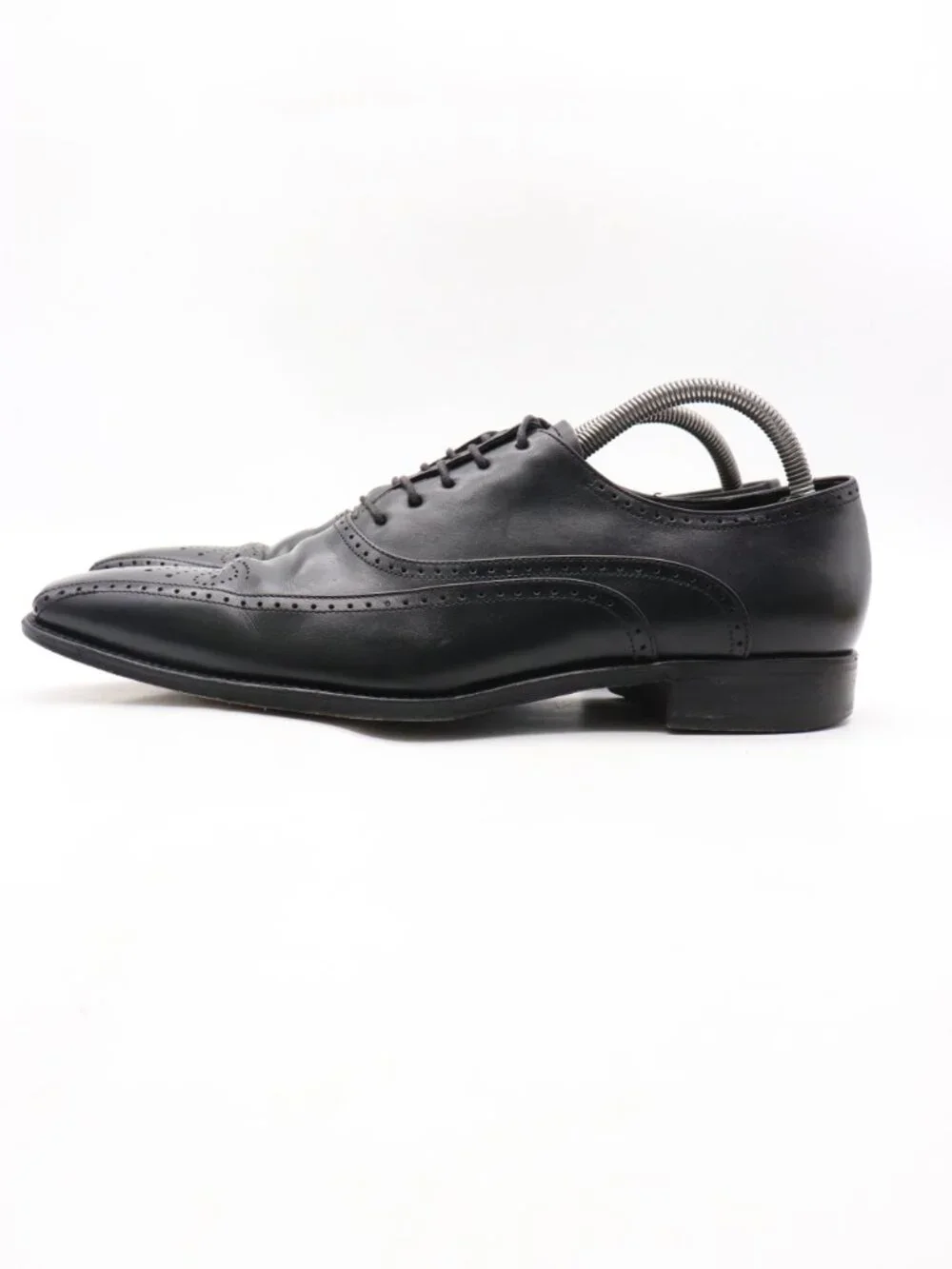 Salvatore Ferragamo Men's Size 9 B Black Leather Wingtip Oxfords Dress Shoes